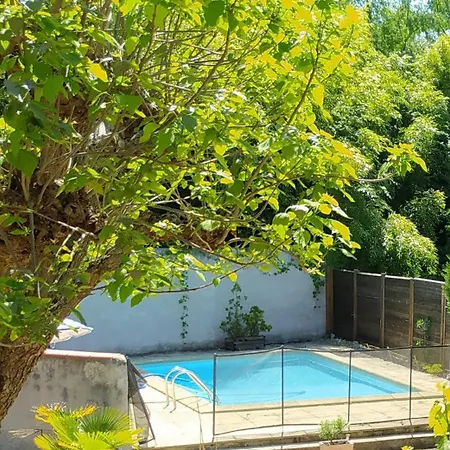 Le Clos Bussy Semesterbostad *